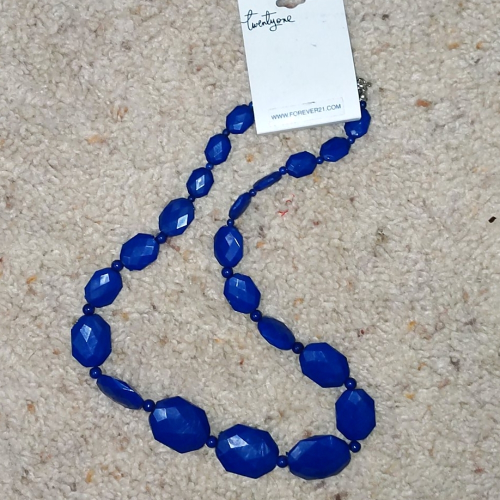 Forever 21 big beaded blue chunky necklace NWT